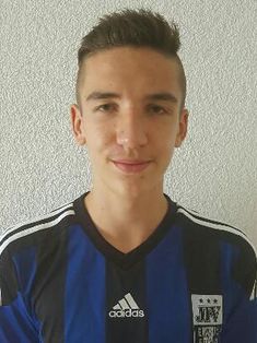 Niclas Wolf