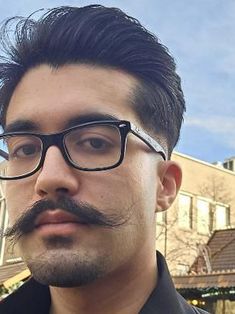 Feroz Ostowar