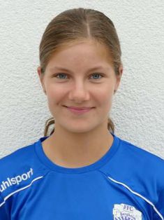 Nora Tauchert