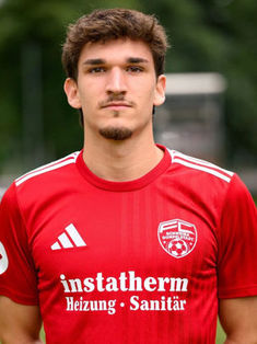 Elias Piechatzek