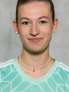 Paula Neuhold