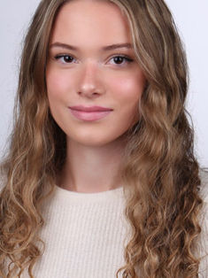 Julie Oceanne Mia Guillot