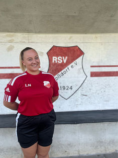 Laura Neeb