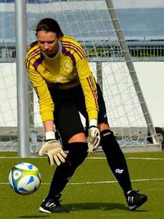 Yvonne Stern