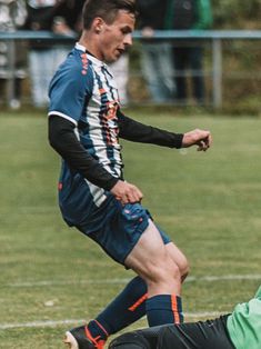 Nikos Weller