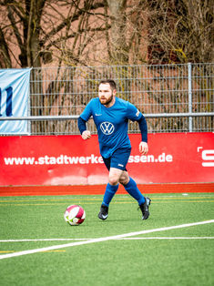Tom Lennart Becker