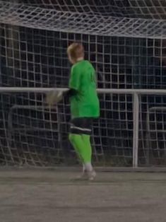 Tobias Leubner
