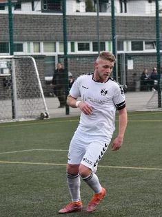 Dustin Müller