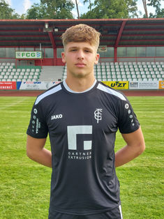 Leon Kian Özer