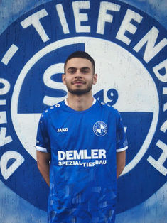 Eduard Zenullahi