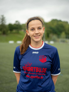 Celine Heitzenröder