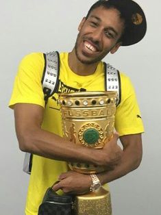 Yunus Mohamed Noah Neuer